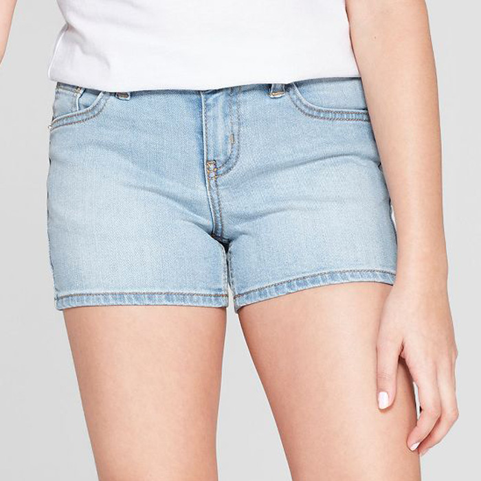 Quần short jean bé gái vải co giãn mềm đẹp hàng XK từ 18kg đến 22kg màu xanh nhạt trơn